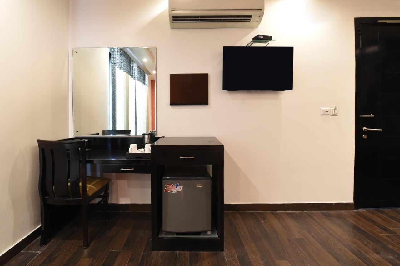 Oyo Flagship 18940 Hotel Swathi Yeni Delhi Dış mekan fotoğraf